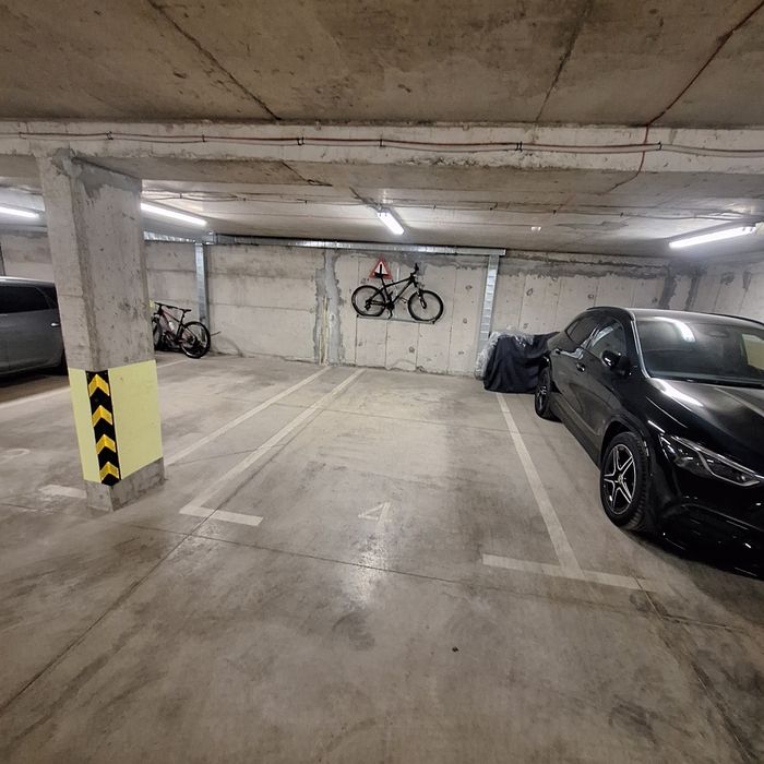 Дава се под наем Гараж / Паркомясто в София, Овча купел 2 - 18 кв.м за 155 € - Снимка #1