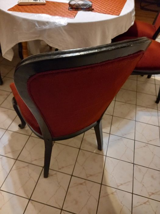 Меки трапезни столове