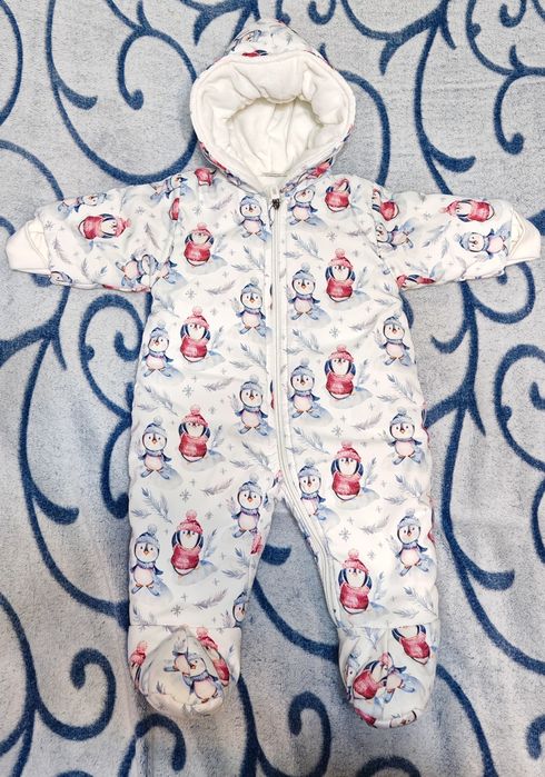 продам детские комбинезоны б/у