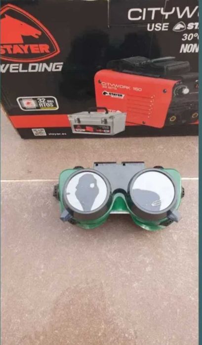 Aparat de sudura Stanley cu invertor MMA, 160AH