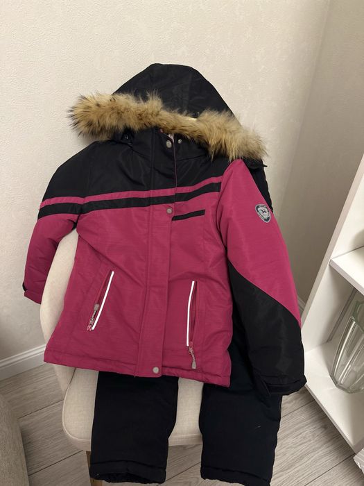 Зимний комбинезон для девочки