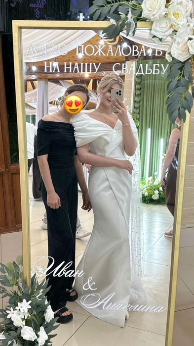 Продам свадебные платья