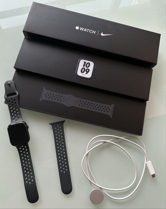 Apple Watch 7 45 mm Nike edition