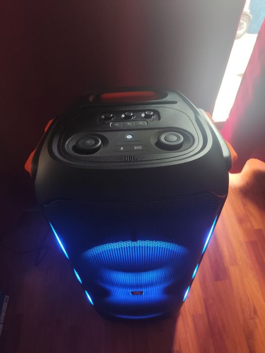 Boxa Jbl partybox 710 / 800W Rms  foarte puternica