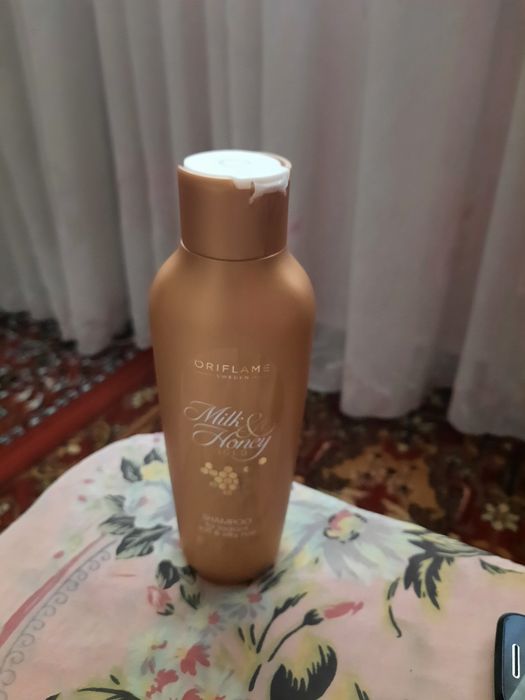 Шампунь Milk & Honey Gold