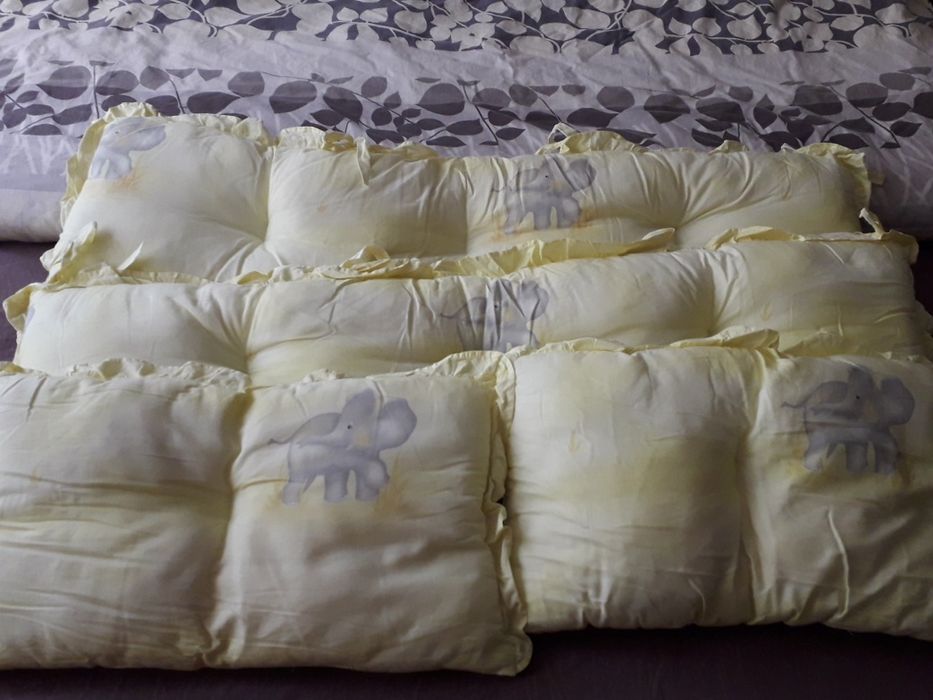 Обиколници за бебешко легло