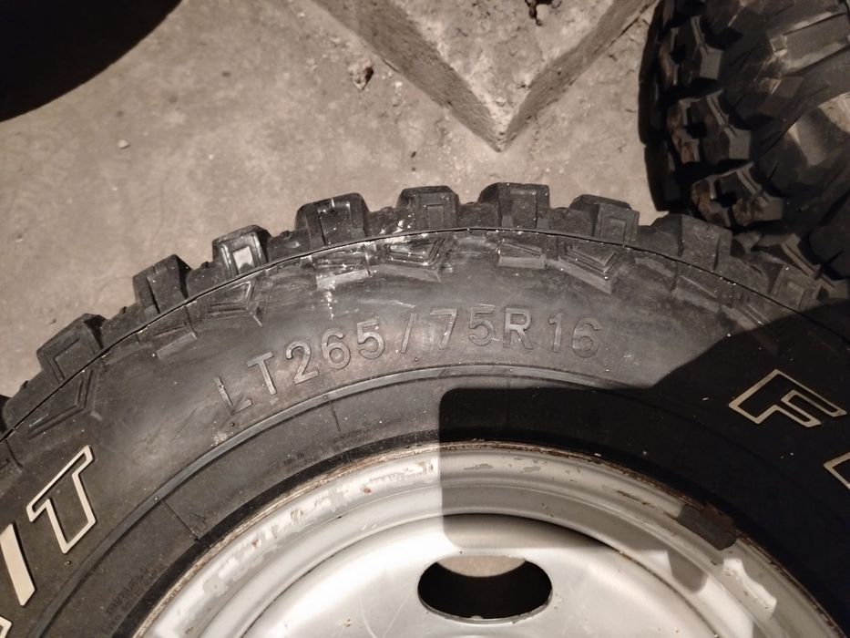 Продам резина с дисками R16