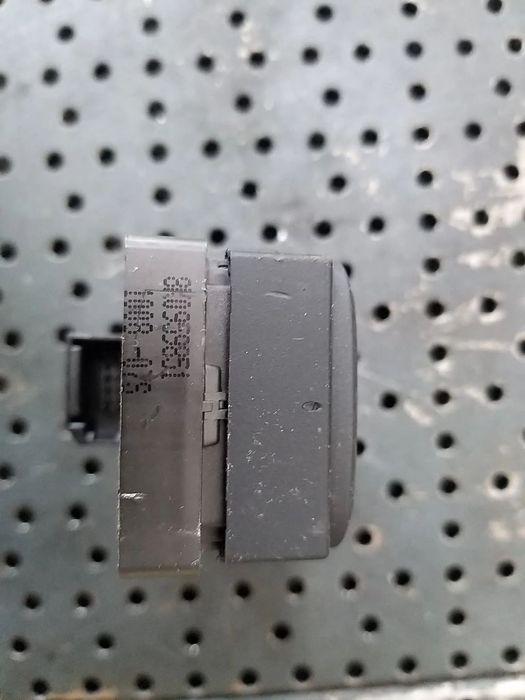 Butoane geamuri electrice stanga fata audi a4 b8 8k 8k0959851