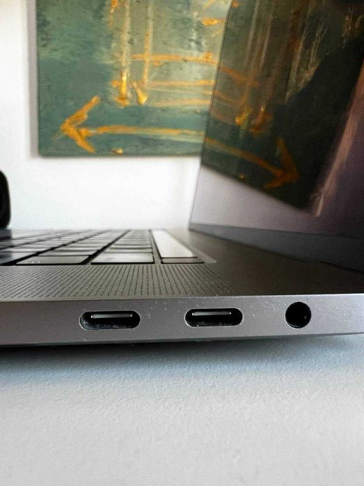 MacBook Pro 16” 2019 | i7 | 16GB RAM | 512GB SSD | Defect ecran