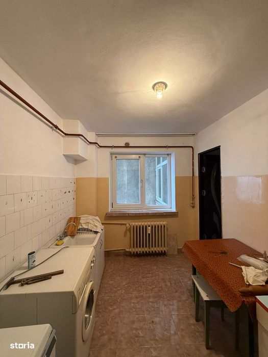 3 decomandate Calea București 7/10 70 mp