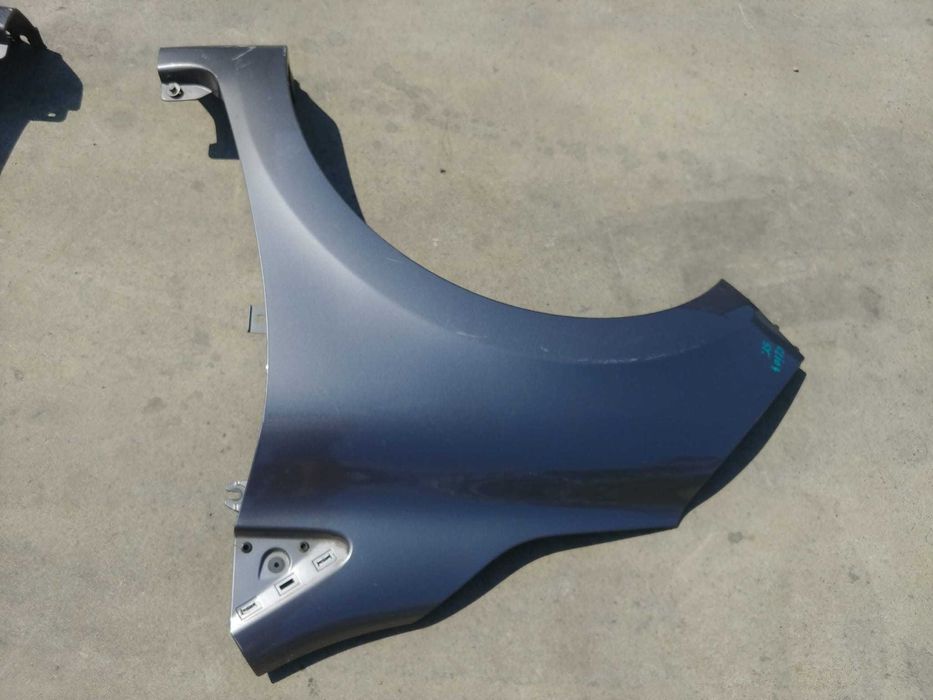 aripa stanga fata renault clio 4
