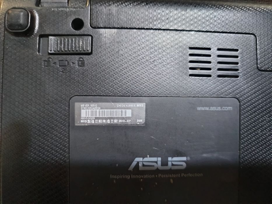 Продавам Лаптоп ASUS