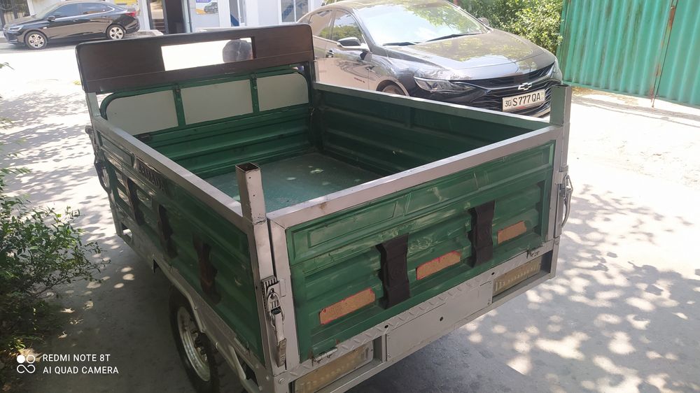 Elektro skuter sotiladi