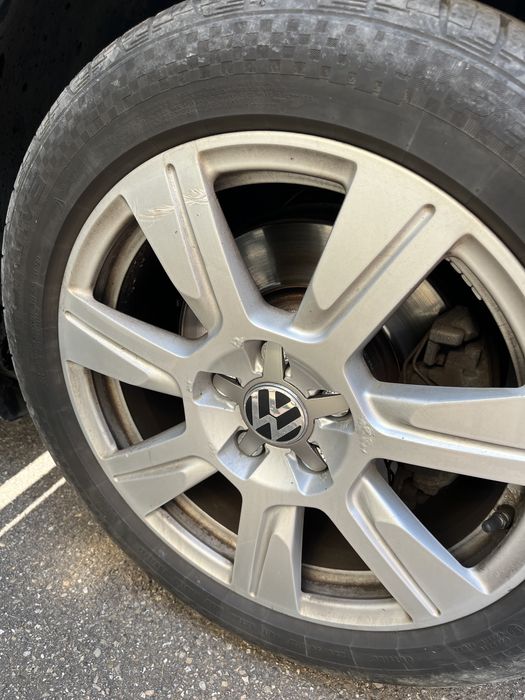 Vand /schimb Jante passat b7/roti r17 /225/50/17 cauciucuri de vara