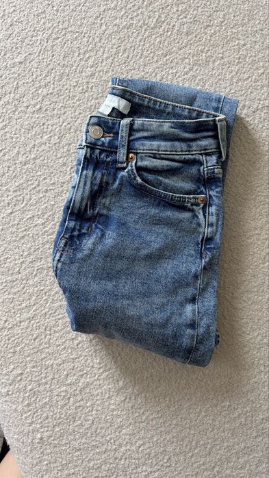 Дамски дънки H&M размер 34 XXS/XS, модел flare