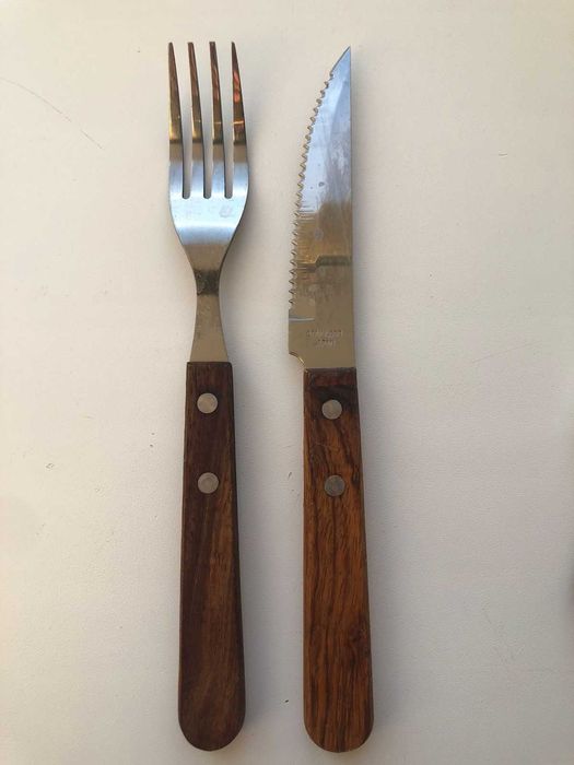 Столовые приборы