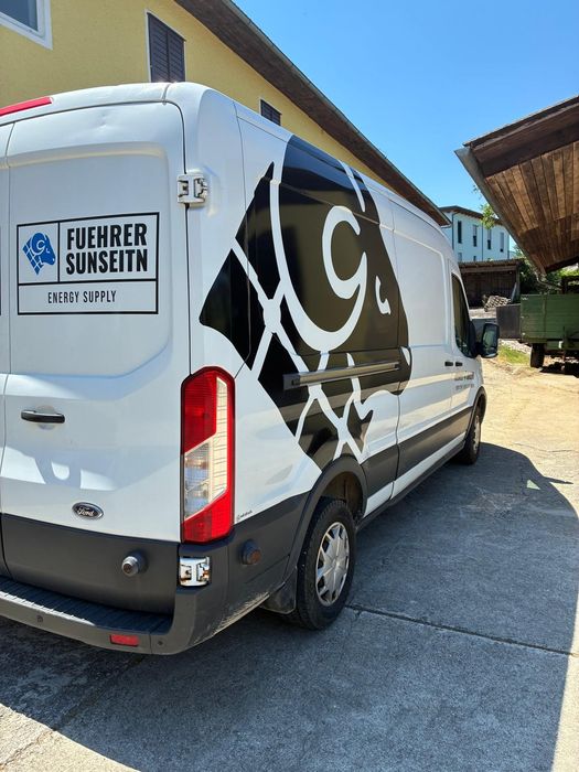 Ford Transit autoutilitară