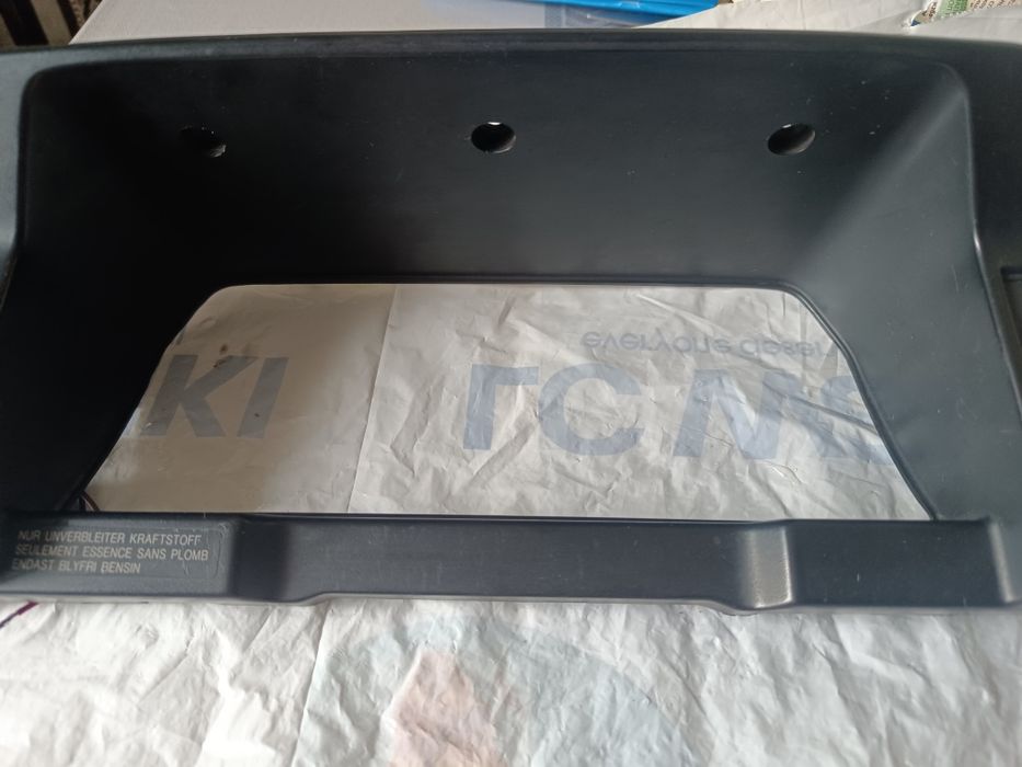 Консоль щитка прибора mazda 323