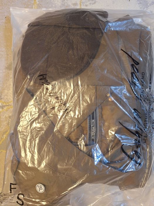 Продам парку размер 2XL