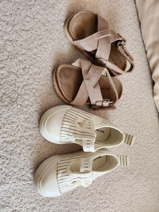 Tenisi și sandale rezerved mărimea 20 21