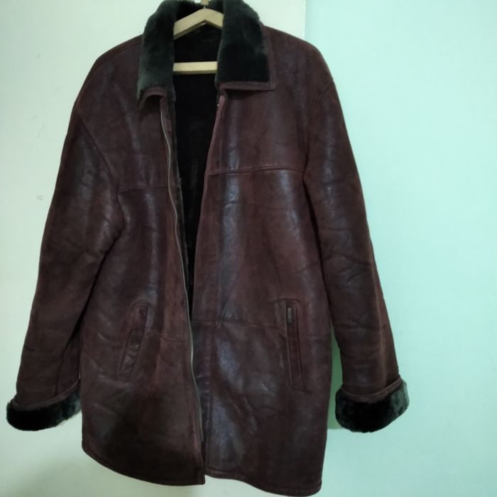 Продам натуральные кожаные дублёнки.