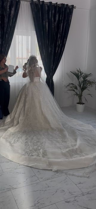 Rochie mireasa printesa cu trena si pietre pe corset Turcia -  Hasret Moda