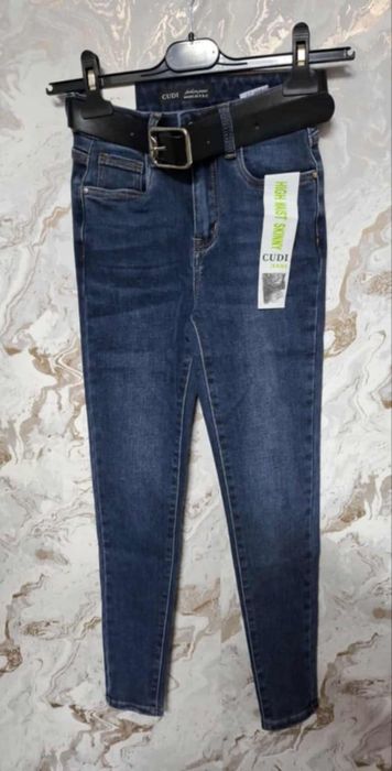 Blugi dama diferite modele