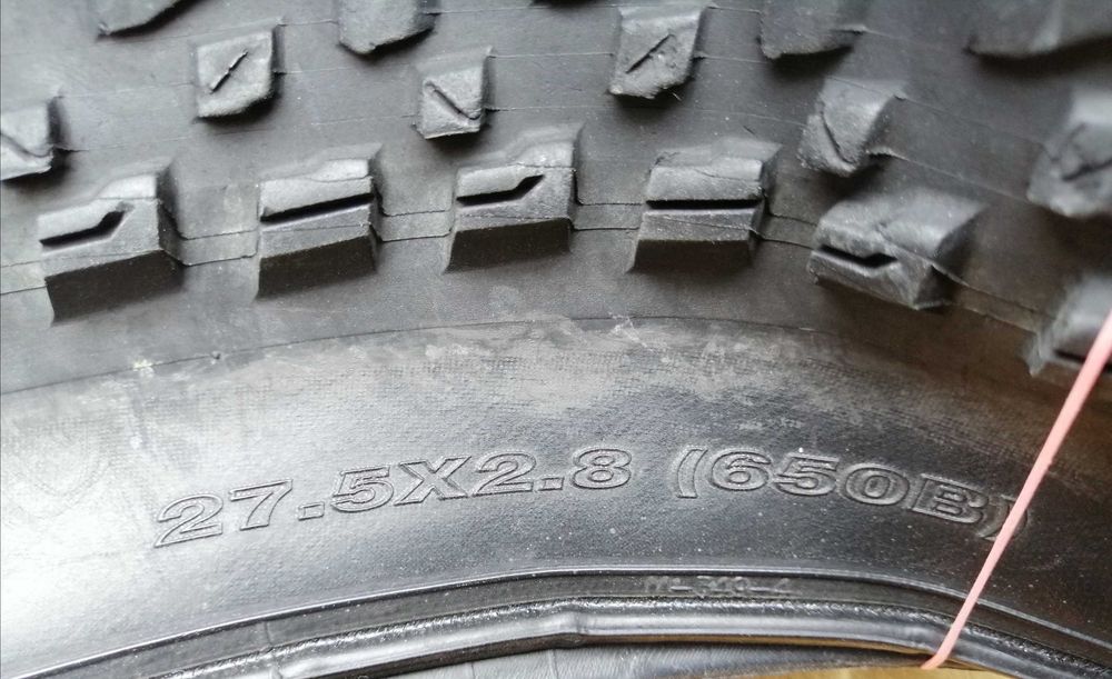 Велосипедни гуми  за MTB Maxxis Rekon Plus Exo TR 27.5x2.80"