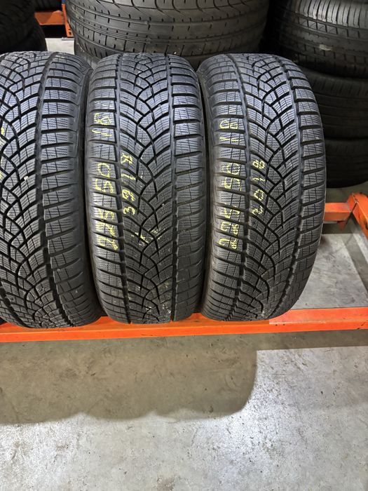 Anvelope Iarna 225/50/18 GoodYear UltraGrip Performance 225 50 18 R18