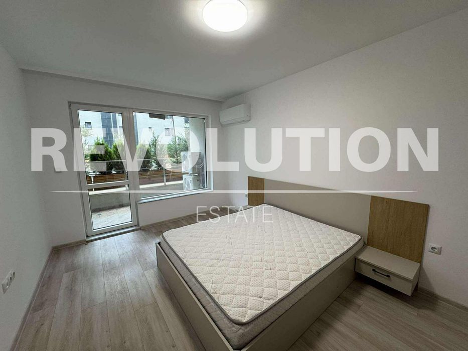 Дава се под наем Двустаен апартамент в Варна, Център - 75 кв.м за 618.12 € - Снимка #3