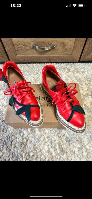 Încălțări Mihaela Glăvan, rosii, superbe