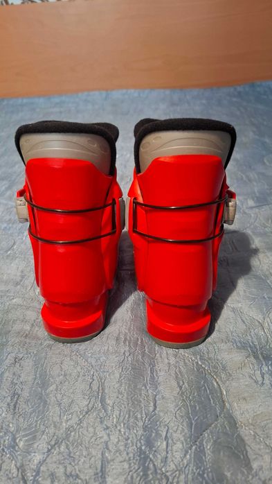 Детски ски обувки червени