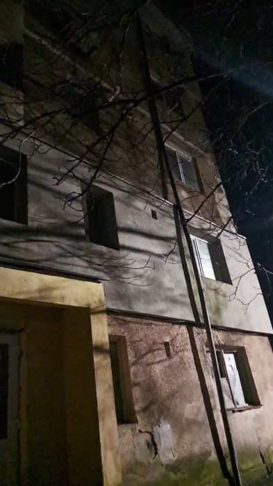 Apartament cu 3 camere în Pogoanele, bl 8,ap 12,et 2cu utilitățile.