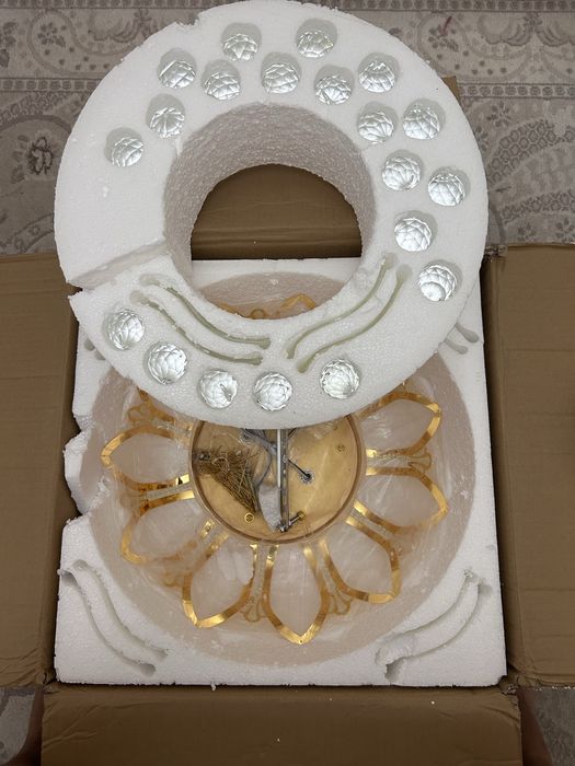 Светильник люстра