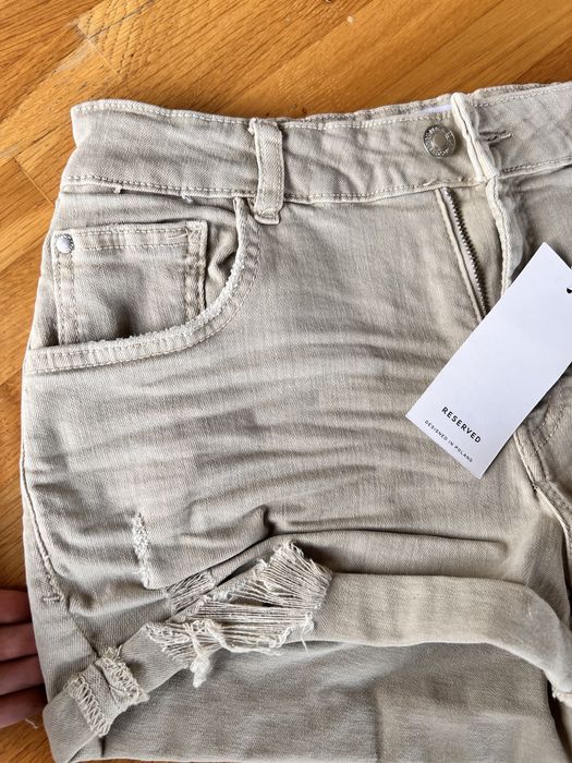Pantaloni scurti RESERVED, marimea M (38)