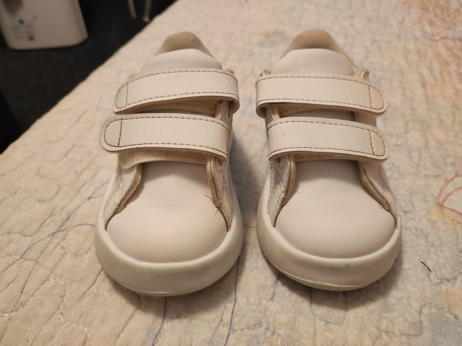 Adidași fetiță mărimea 20 Adidas