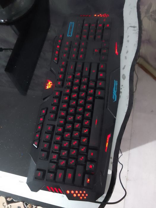 Продам игравой клавиатура
