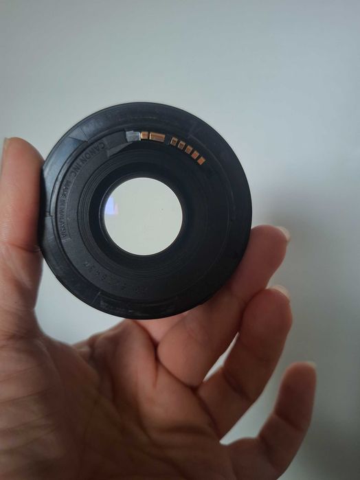Canon EF 50mm f/1.8 II