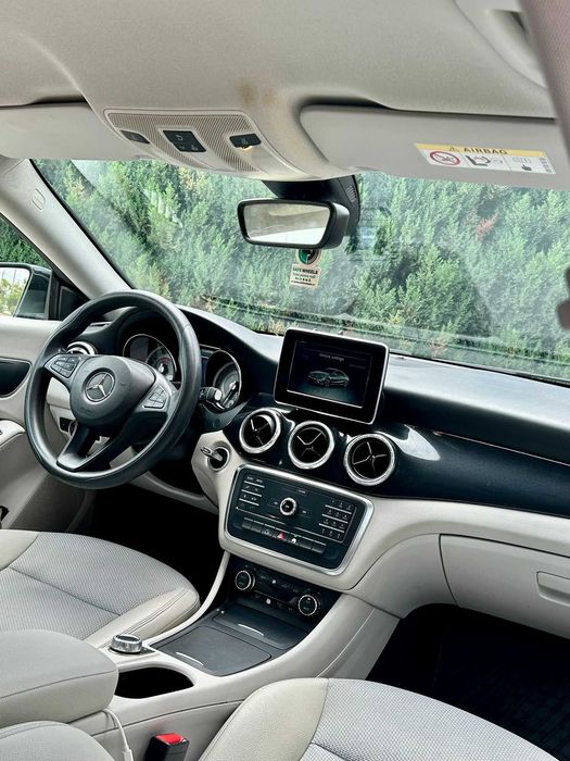 Mercedes Cla 180 benzina 2015