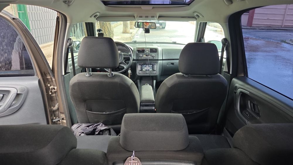 Vând Skoda Roomster Skout