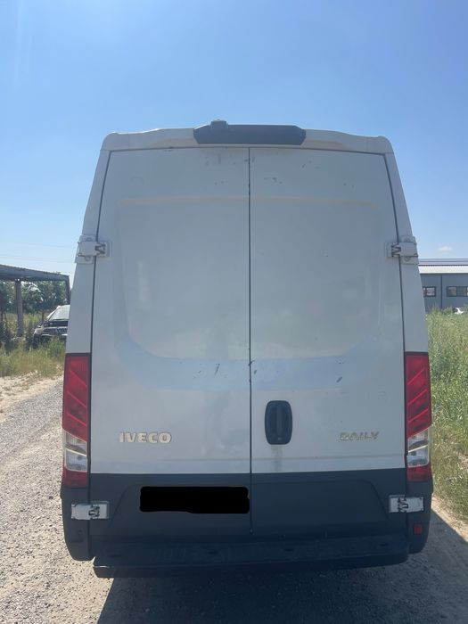 Dezmembrez iveco daily 2016 2.3