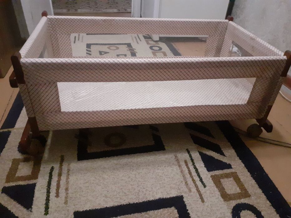 Детский деревянный  манеж