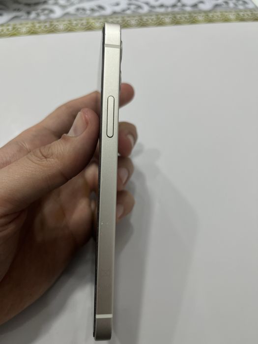 iPhone 13 с памятью 128, батарея 75%