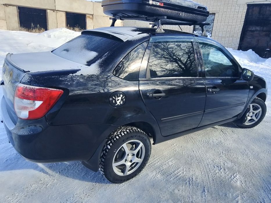 Сатылады. Продаётся.