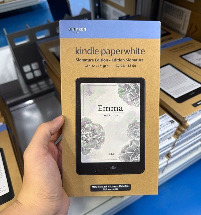 Электронные книги Amazon kindle в ассортименте