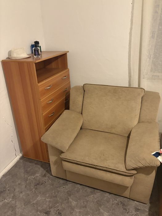 Vand Pat cu noptiera + cadou fotoliu + dulap