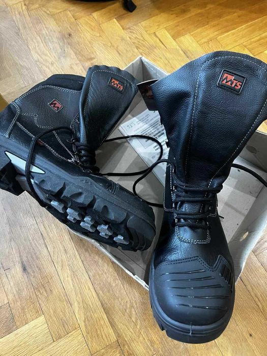 Зимни обувки за лов и риболов