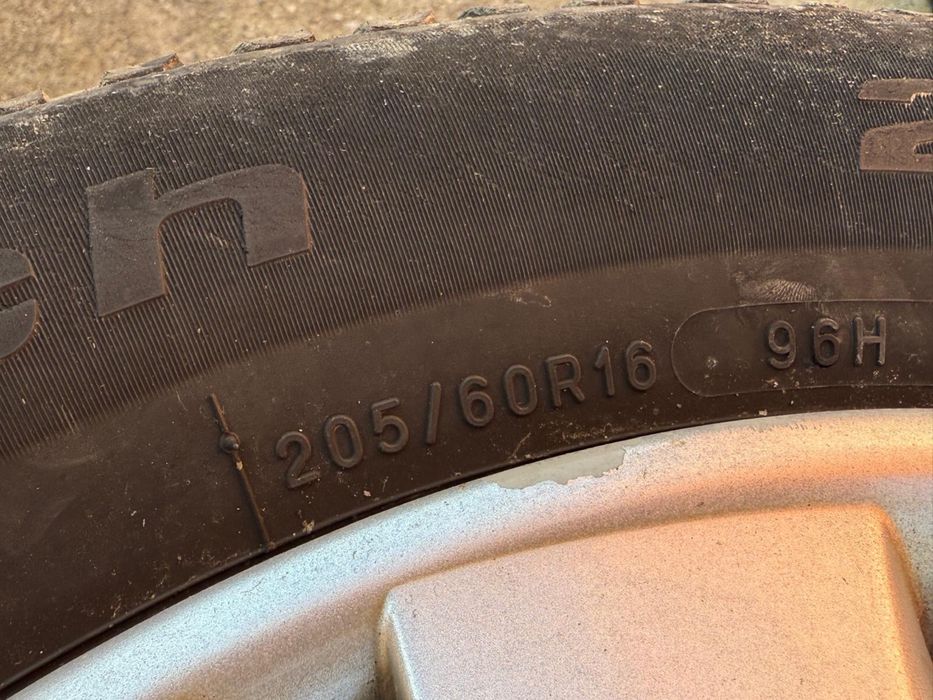 Roti Iarna Jante Cauciucuri Peugeot 215 60 R16 Renault 205 60 R16