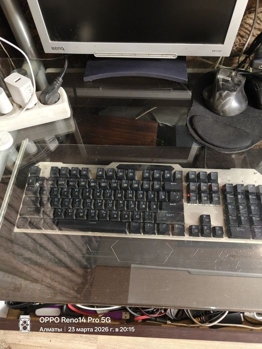 Компьютерный стол