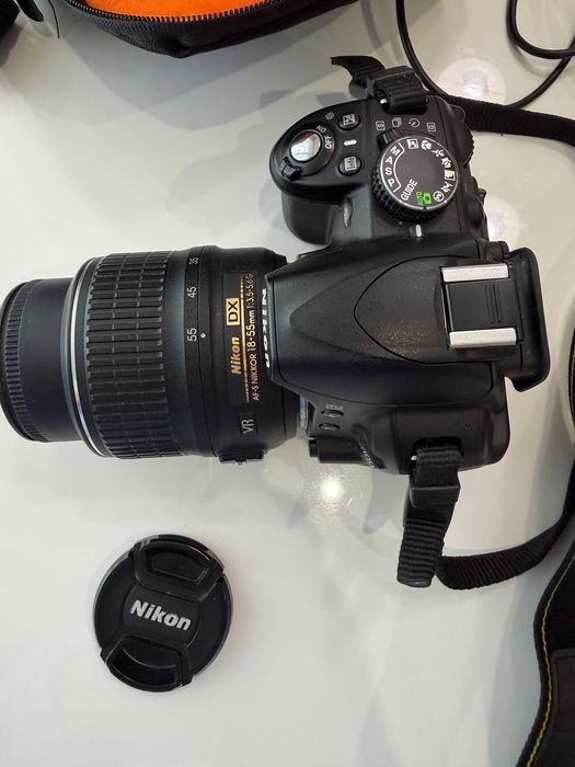 зеркальный фотоаппарат Nikon D3100